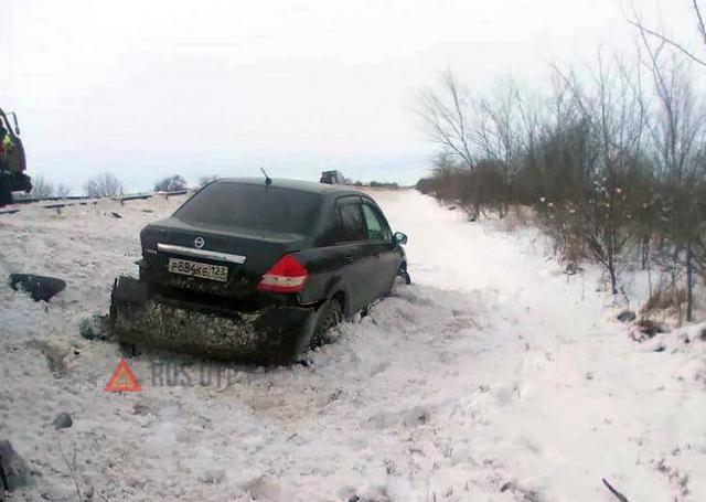На Ставрополье уснувший водитель грузовика въехал в патрульную машину. ВИДЕО