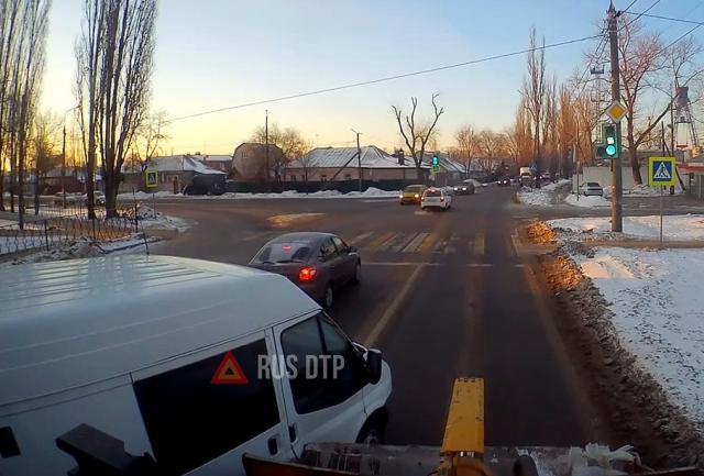 ДТП в Воронеже на улице Волгоградской ДТП в Воронеже на улице Волгоградской