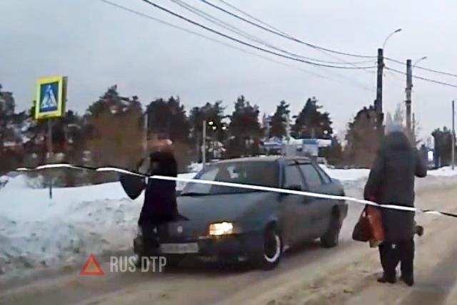 18-летний парень сбил пожилую женщину в Дзержинске 18-летний парень сбил пожилую женщину в Дзержинске