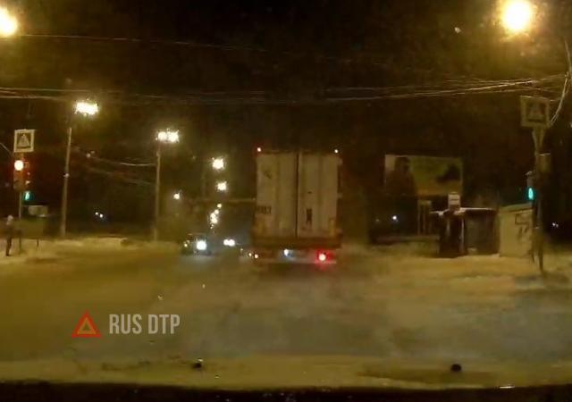 ДТП в Тюмени на светофоре ДТП в Тюмени на светофоре