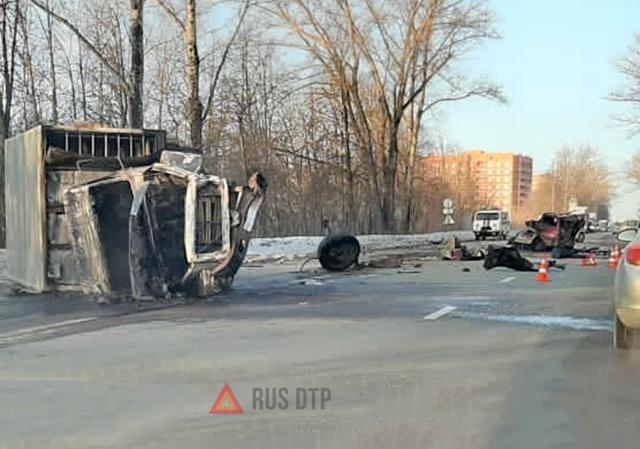 Два человека погибли в утреннем ДТП в Новомосковске