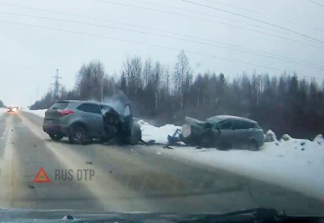 Момент смертельного ДТП в Пермском крае. ВИДЕО Момент смертельного ДТП в Пермском крае. ВИДЕО