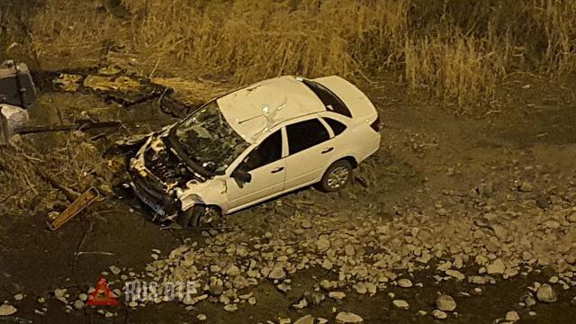 Во Владикавказе автомобиль упал с моста. ВИДЕО