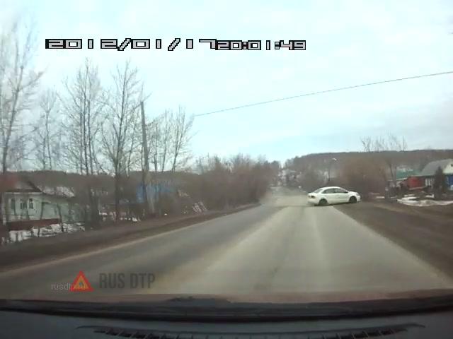 ДТП на улице Блюхера в Кунгуре ДТП на улице Блюхера в Кунгуре