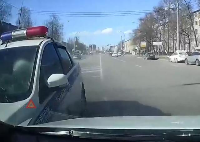 ДТП с участием машины ДПС в Санкт-Петербурге ДТП с участием машины ДПС в Санкт-Петербурге