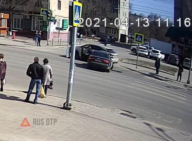 ДТП на перекрестке в Тамбове ДТП на перекрестке в Тамбове