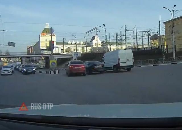 ДТП в Рязани на перекрестке ДТП в Рязани на перекрестке