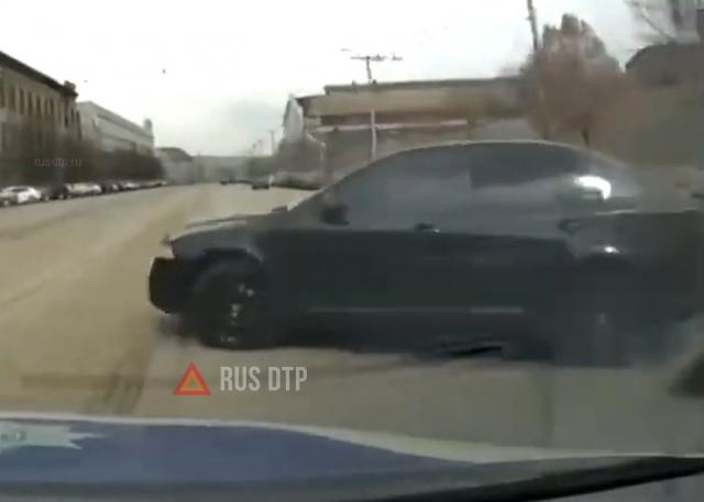 Момент ДТП с полицейским автомобилем в Запорожье Момент ДТП с полицейским автомобилем в Запорожье