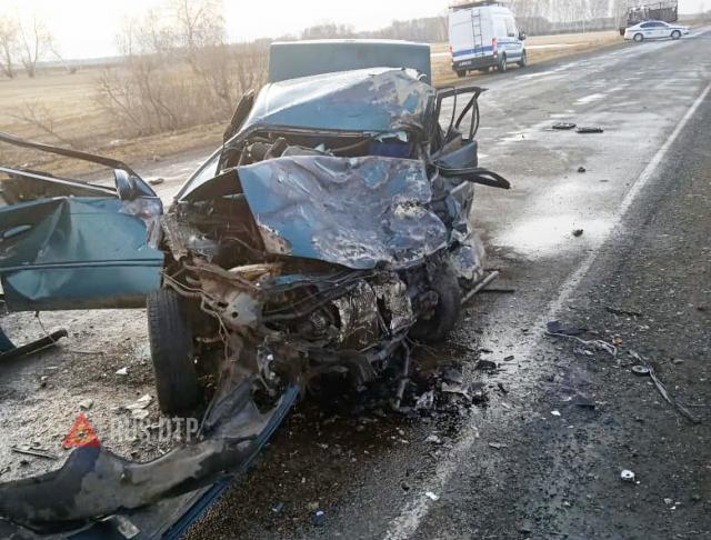 Двое мужчин погибли в ДТП в Алтайском крае