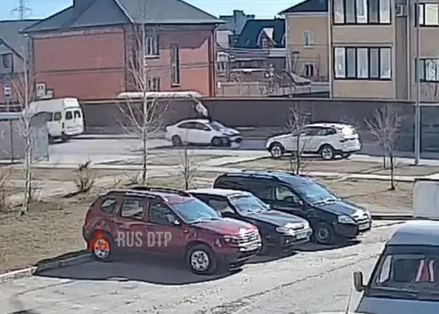 Volkswagen Polo сбил ребенка на пешеходном переходе в Ульяновске