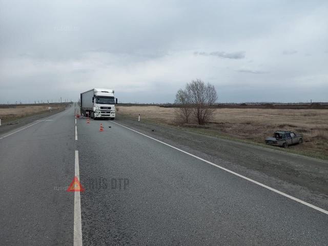 Водитель ВАЗа погиб в ДТП под Омском