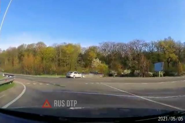 ДТП с переворотом ДТП с переворотом