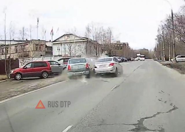 ДТП на проспекте Никольском в Архангельске ДТП на проспекте Никольском в Архангельске