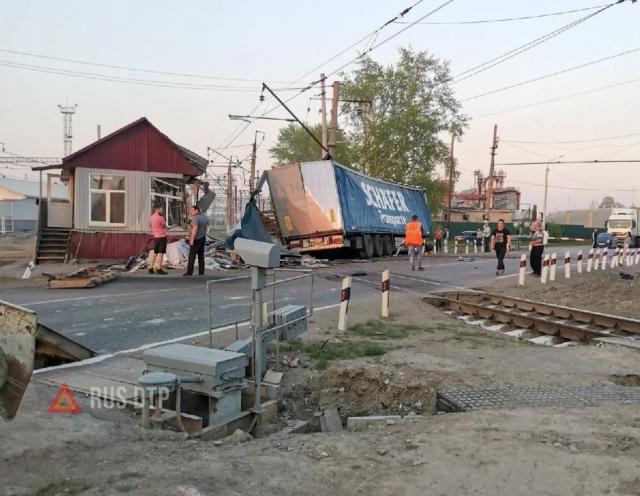 ДТП на железнодорожном переезде в Свердловской области
