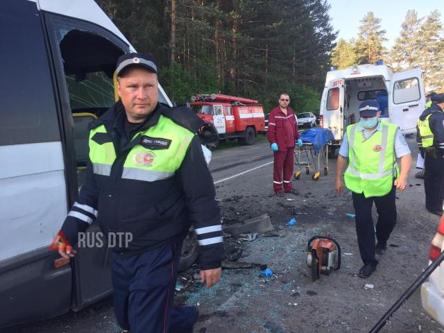 В Алтайском крае в ДТП с автобусом погибли три человека