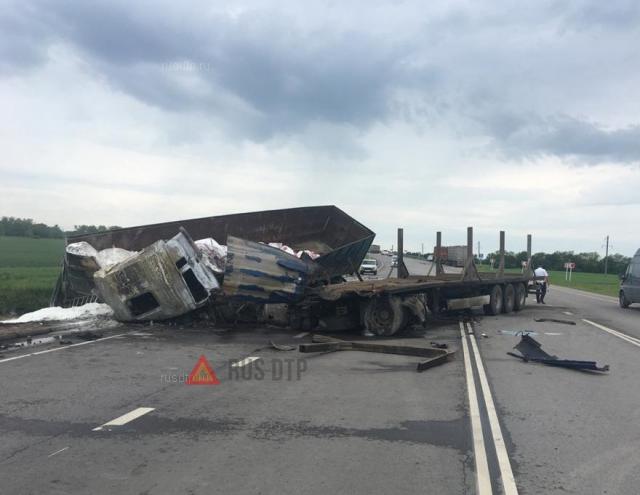 Водители двух КАМАЗов погибли в ДТП в Ростовской области