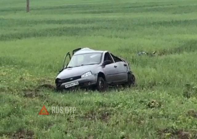 «Лада Калина» опрокинулась в кювет в Башкирии