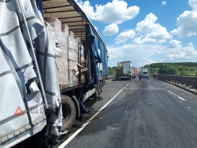 Водитель КАМАЗа погиб в ДТП на трассе М-7 в Чувашии