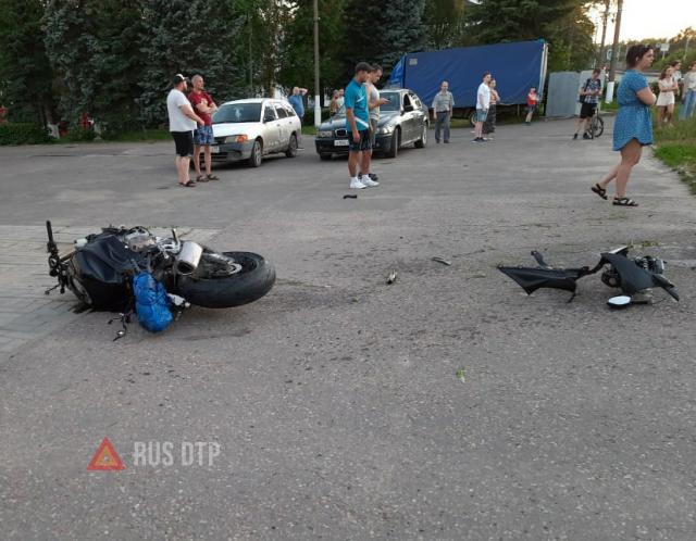 Водитель мотоцикла и его пассажир погибли в ДТП в Твери