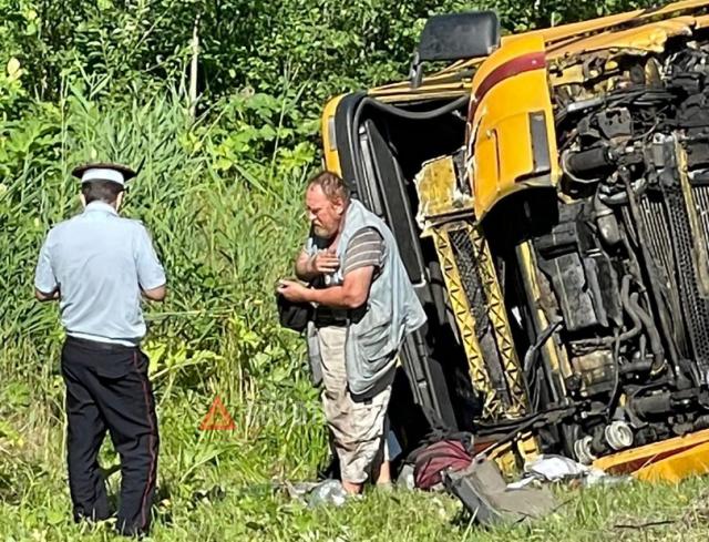 Уснувший водитель устроил массовое ДТП на трассе «Кола»