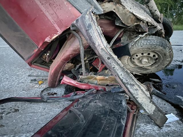 Водитель «Оки» погиб в ДТП под Новосибирском