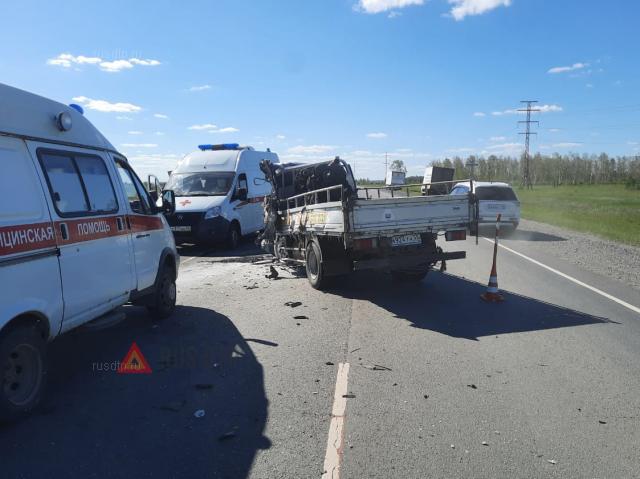 Мужчина и женщина погибли в ДТП на трассе Челябинск — Новосибирск