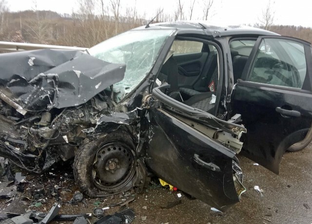 Водитель и пассажирка «Ларгуса» погибли в ДТП на трассе «Тула — Новомосковск» 