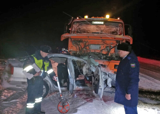 Очевидец ДТП на трассе в Карелии: «Водитель пытался в закрытом повороте обойти фуру» 