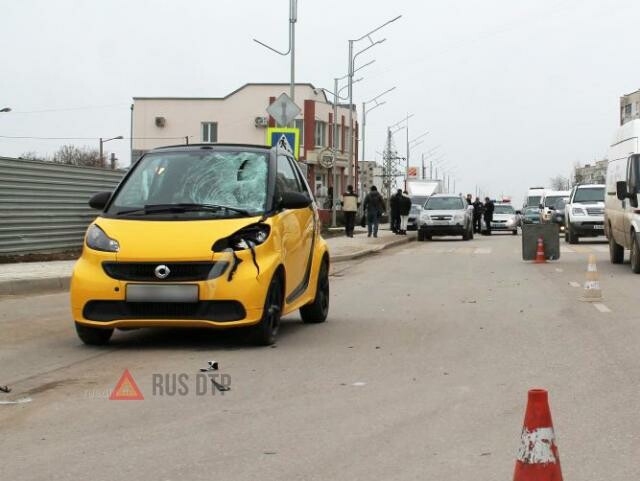 В Евпатории 25-летняя девушка на «Смарте» насмерть сбила пенсионерку 