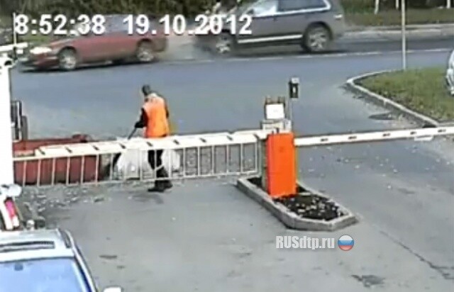 Бесплатное кино для дворника 