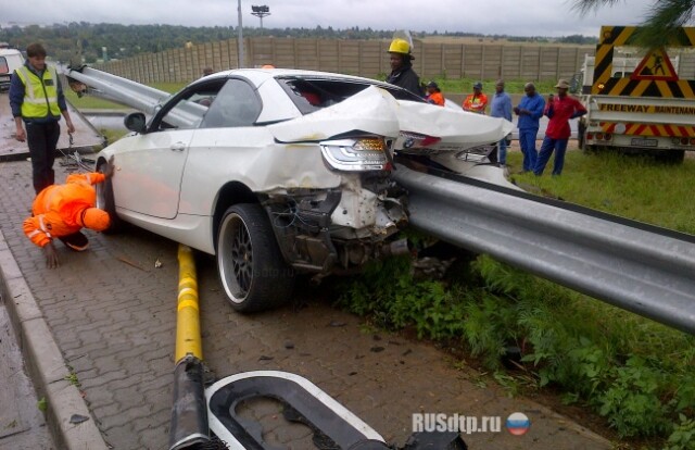 Отбойник в BMW 