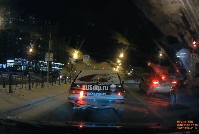 Авария на перекрестке в Сургуте