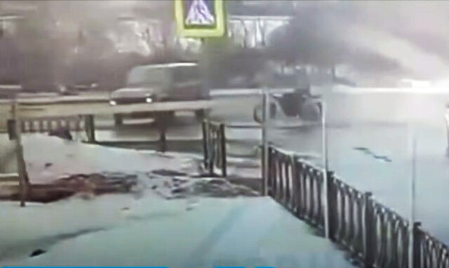 Авария в Мурманске: мотоцикл столкнулся с «Нивой», которая пыталась развернуться
