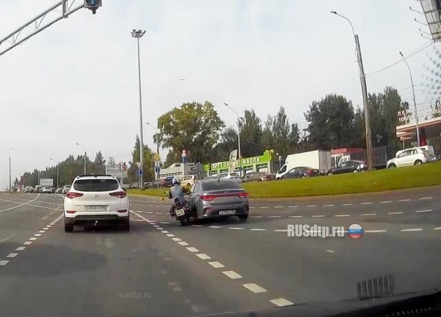 Мотоциклист протаранил и скрылся