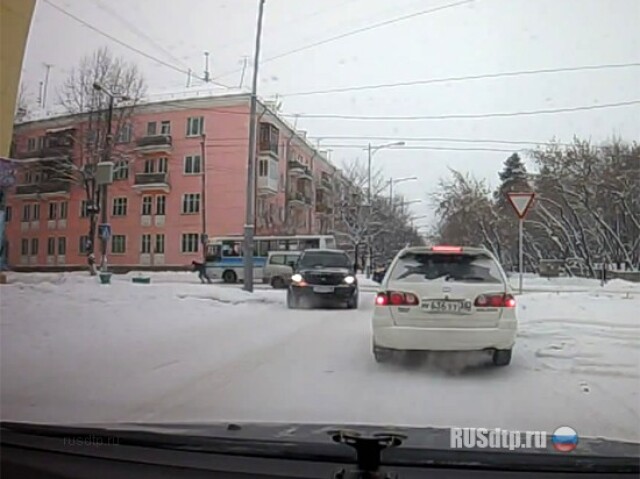 Автобус сбил пешехода 