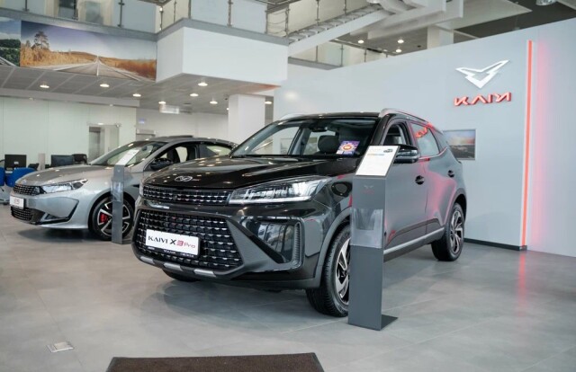 Продажи двух автомобильных брендов в России упали почти до нуля 