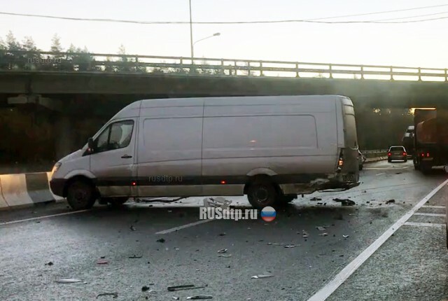 Мужчина погиб в массовом ДТП на трассе М-10 в Тосненском районе 