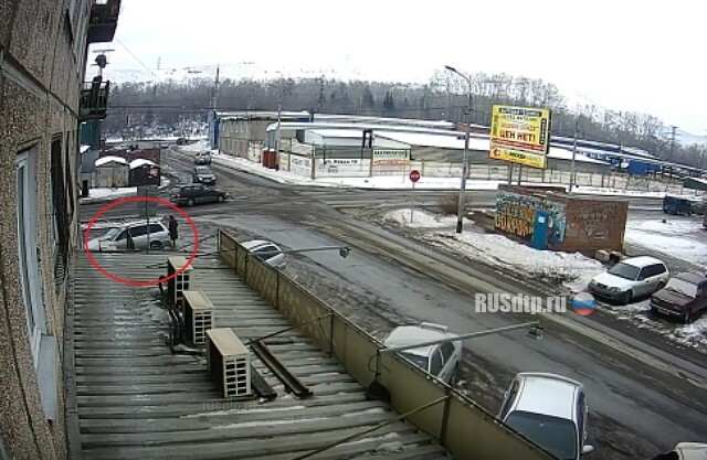 В Красноярске водитель переехал пожилую женщину