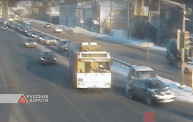 ДТП с участием троллейбуса в Ярославле