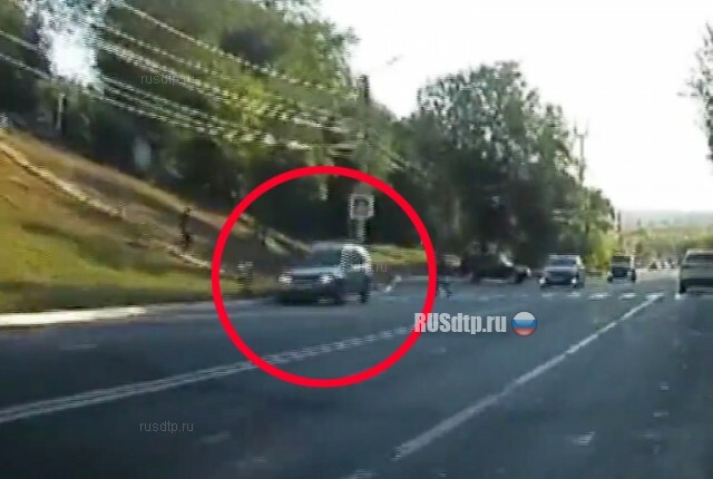 В Новокуйбышевске автомобиль сбил школьницу на глазах у отца