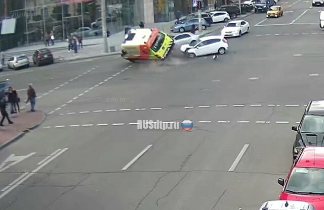 ДТП с участим скорой в Киеве