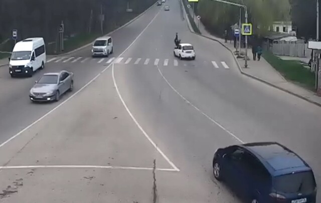 «Лада Калина» сбила пешехода на пешеходном переходе в Кавказских Минеральных Водах