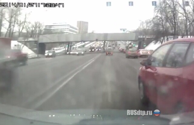 Кто из нас сзади? 