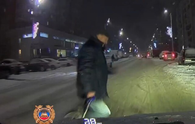 В Архангельске пенсионер переходил  дорогу в неположенном месте и попал под колеса «Лады»