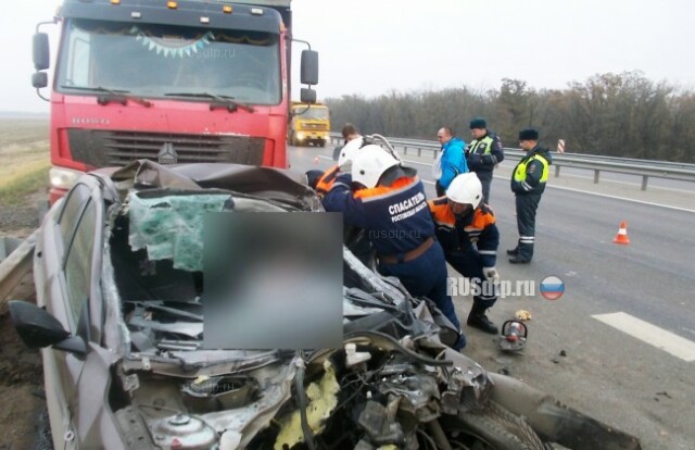 На трассе М-4 «Дон» в Ростовской области погибли водитель и пассажир «Пежо» 