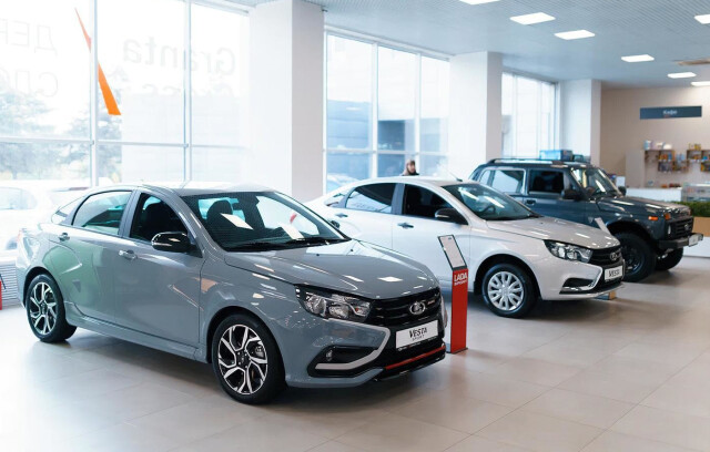 Автомобили «Лада» в ближайшее время могут резко подорожать — на миллионы рублей 