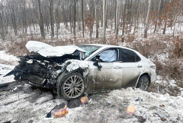 Две «Тойоты» столкнулись на трассе Хабаровск — Владивосток: погибли двое взрослых и ребенок 