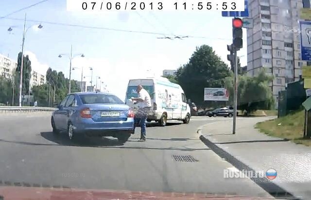 Драка на светофоре 