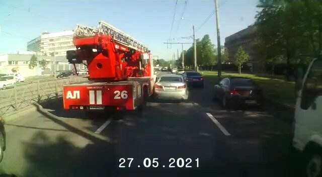 ДТП с участием пожарной машины в Петербурге