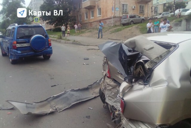 Момент массового ДТП во Владивостоке запечатлел видеорегистратор 